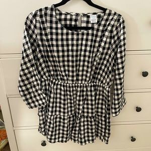 Time & Tru Maternity Top